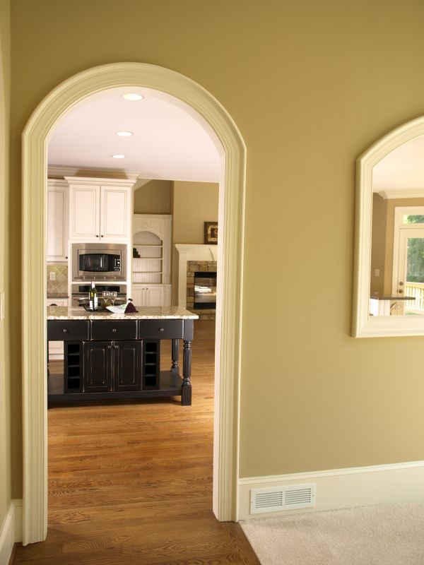 House Molding Installation in Kansas City, KS